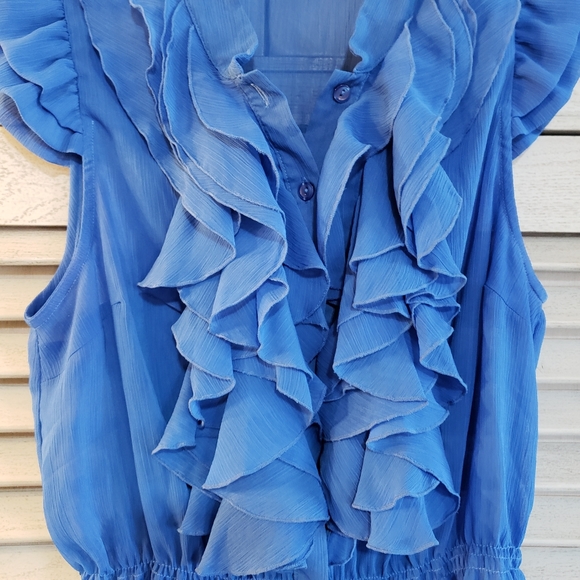 💙Miley Cyrus Junior's Top, size XL, Beautiful Blue Ruffles, barely worn💙 - Picture 3 of 5
